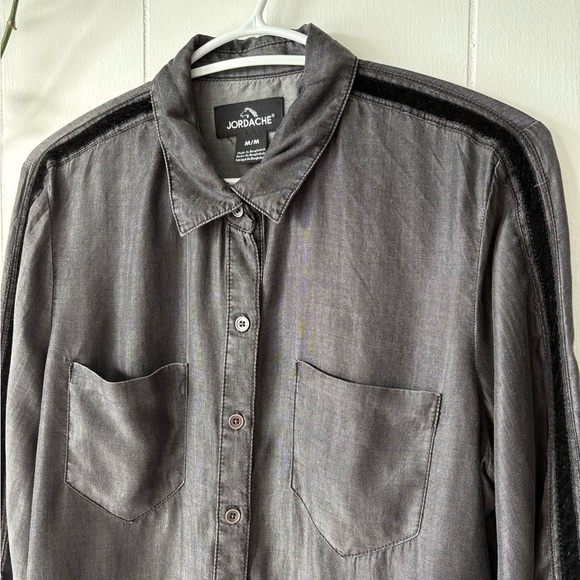 Jordache Gray Button Down Chambray Shirt | Size Medium - Picture 5 of 6